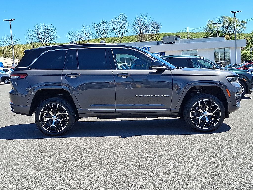 2022 Jeep Grand Cherokee 4xe Summit