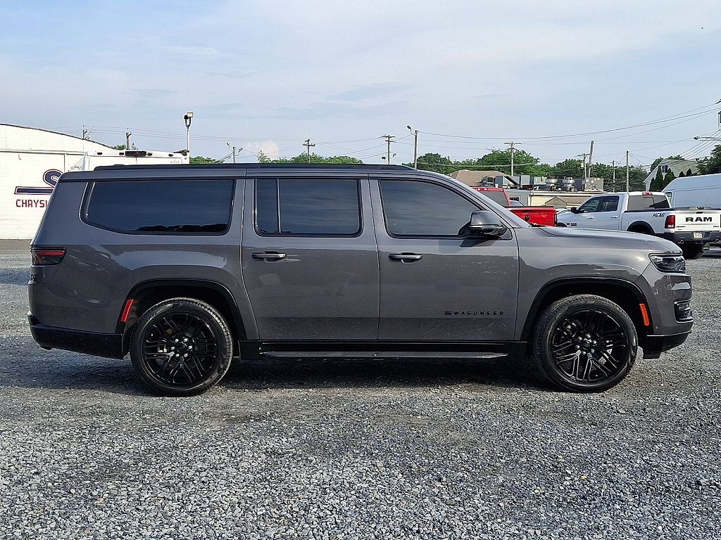 2024 Jeep Wagoneer L Series II Carbide 4x4