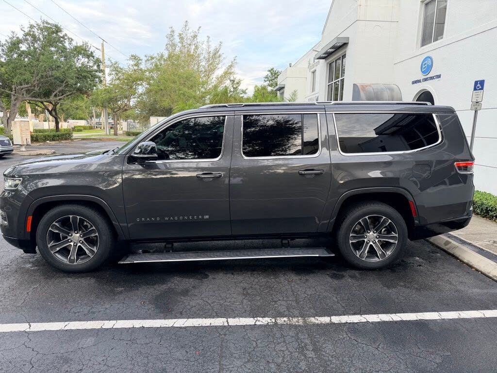 2023 Jeep Grand Wagoneer L