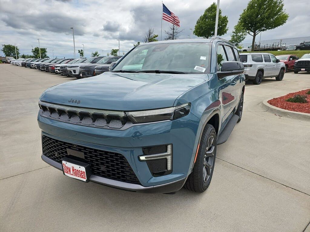 2026 Jeep Grand Wagoneer Limited Reserve