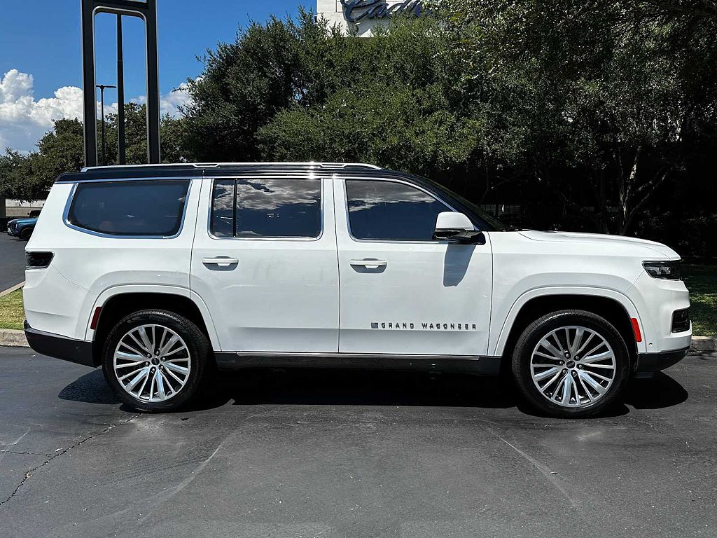 2022 Jeep Grand Wagoneer Series III