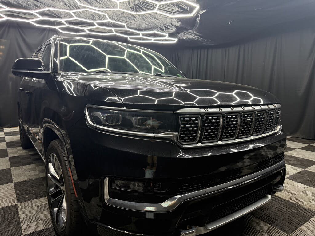 2022 Jeep Grand Wagoneer Series III