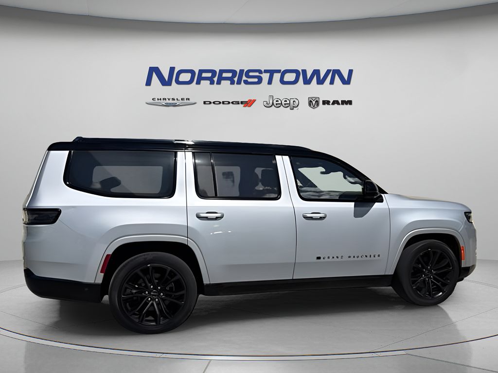 2023 Jeep Grand Wagoneer Series III Obsidian