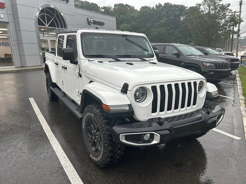 2022 Jeep Gladiator Sport S 4x4