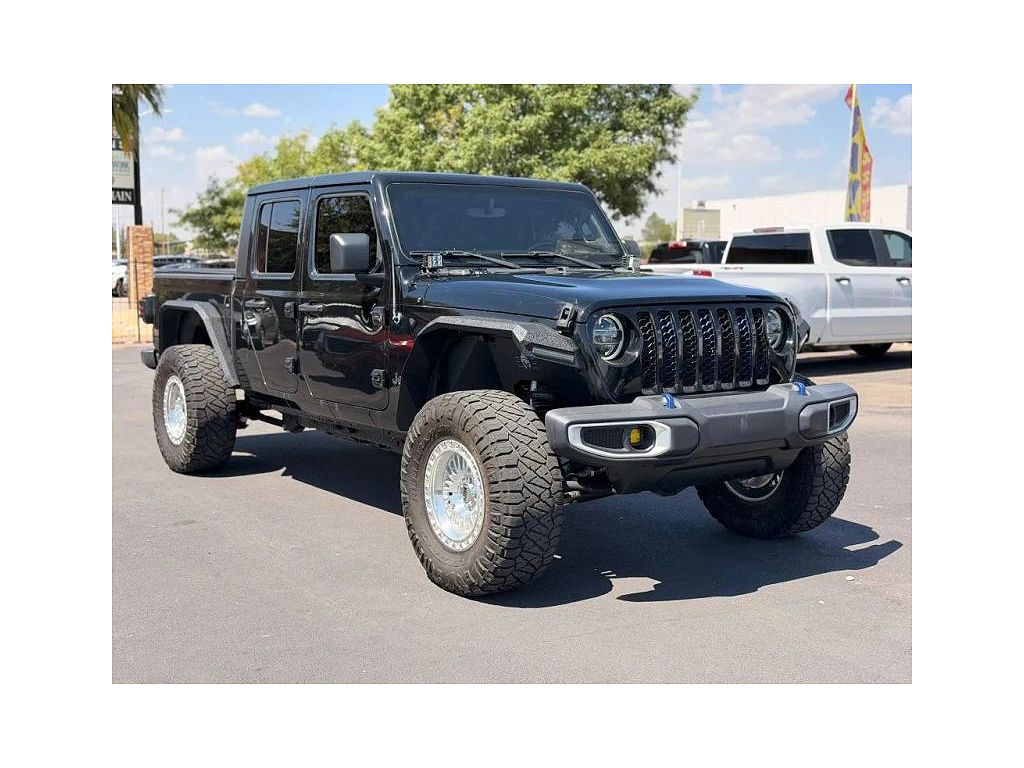 2022 Jeep Gladiator Willys