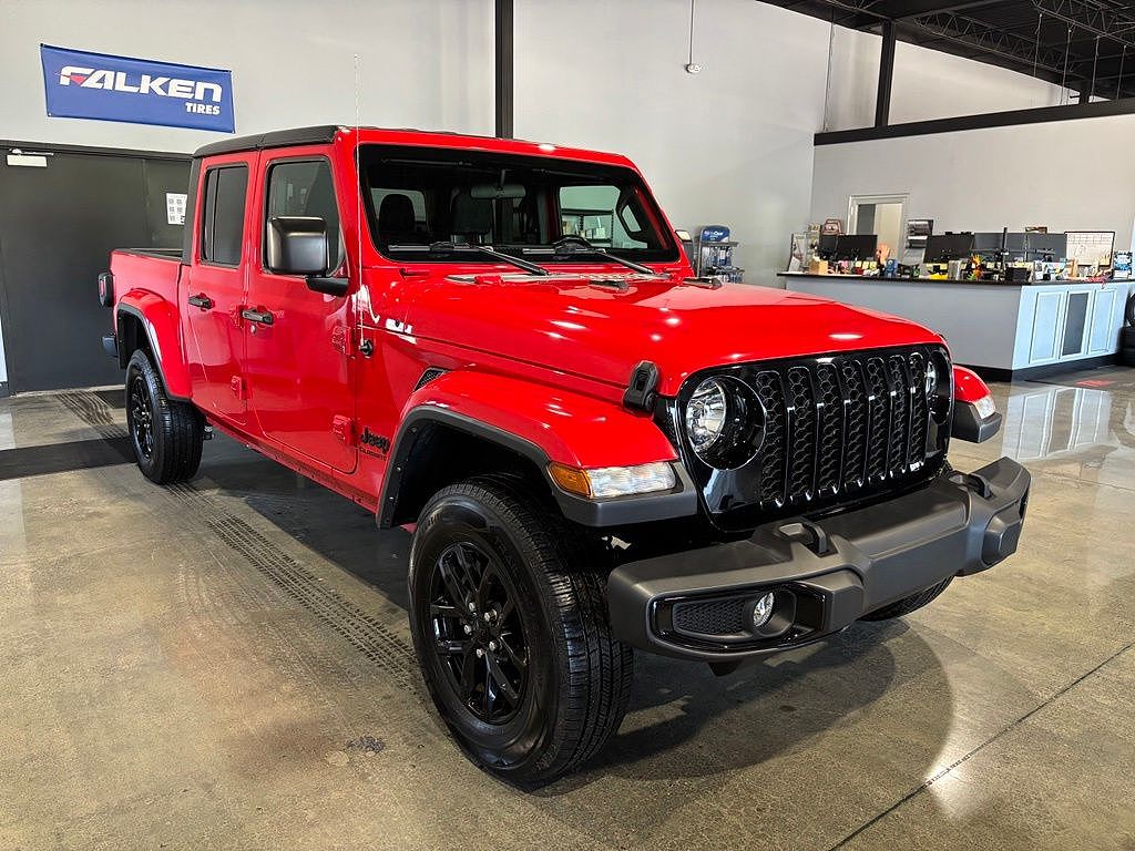 2022 Jeep Gladiator Sport