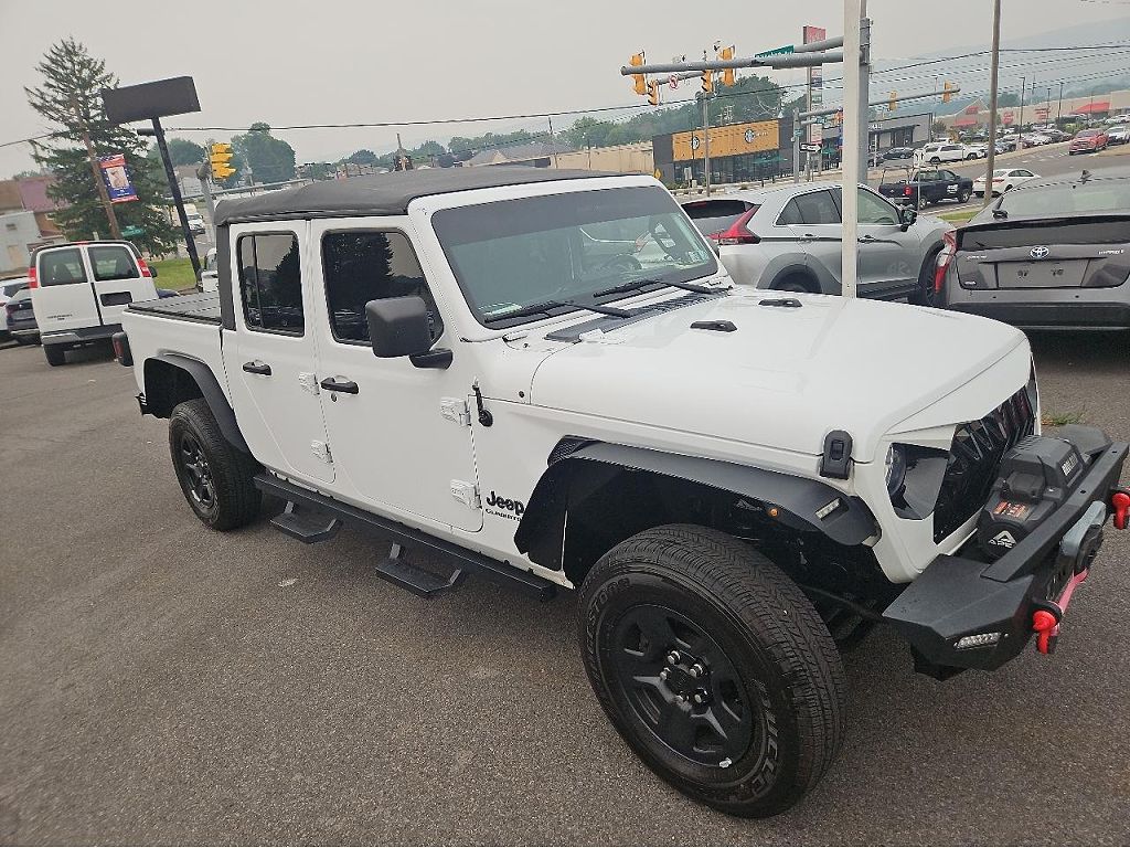 2021 Jeep Gladiator Willys
