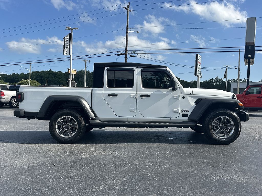 2024 Jeep Gladiator Willys