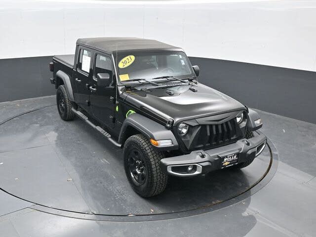 2023 Jeep Gladiator Willys