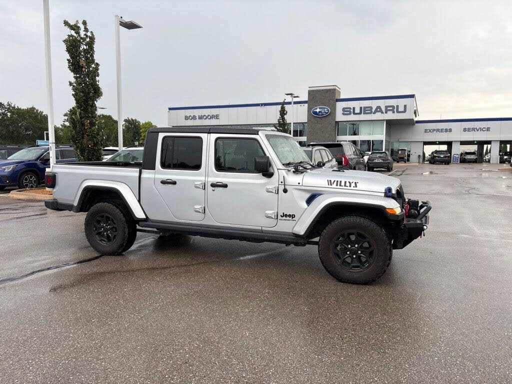 2022 Jeep Gladiator Willys Sport