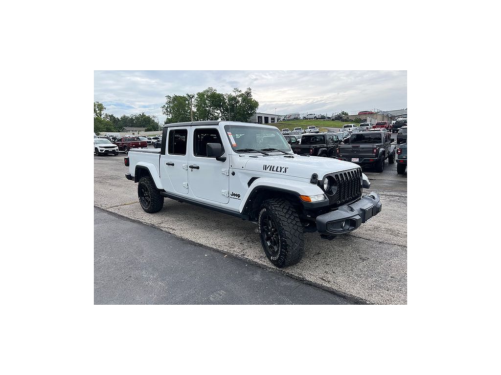 2022 Jeep Gladiator Sport