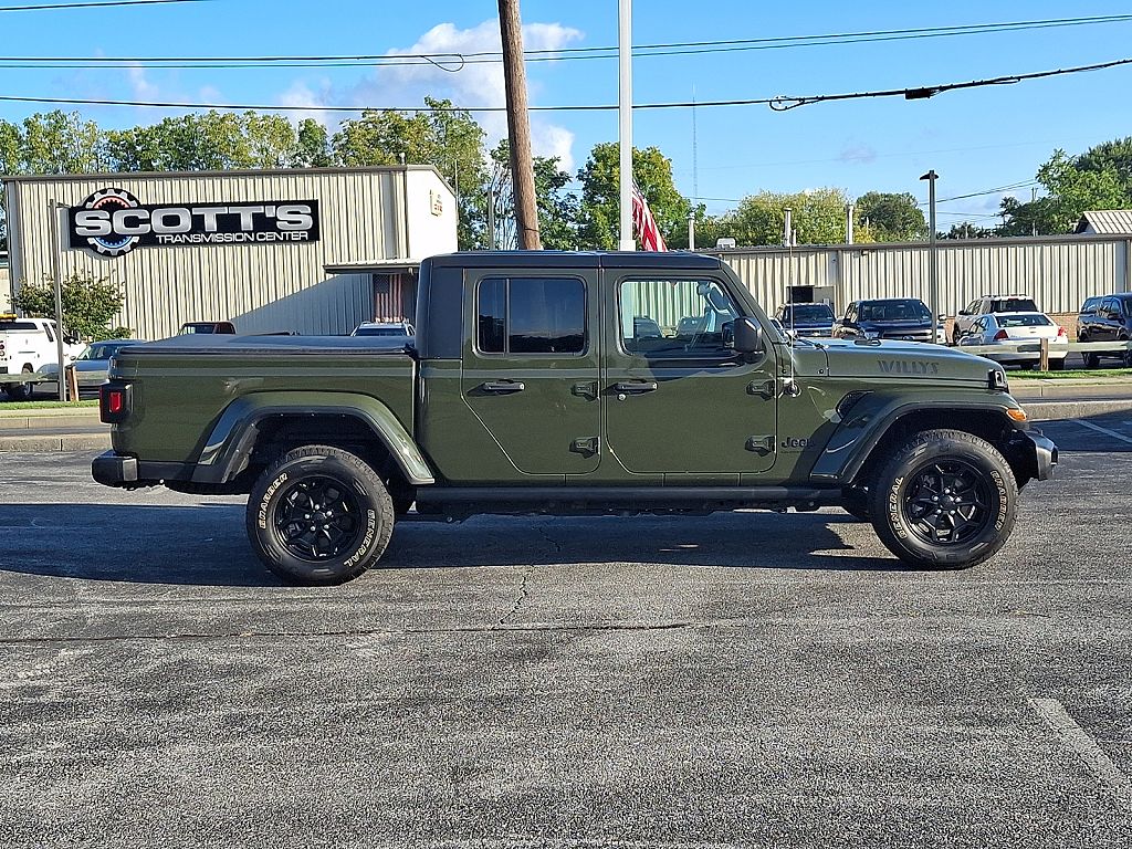 2022 Jeep Gladiator Sport