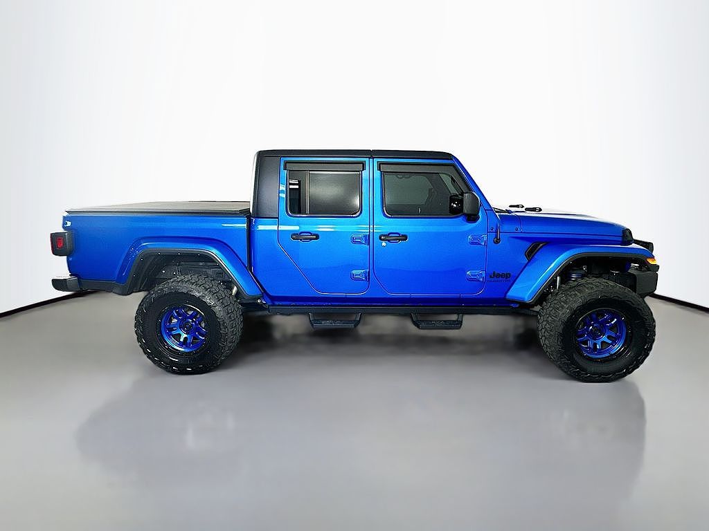 2022 Jeep Gladiator Sport