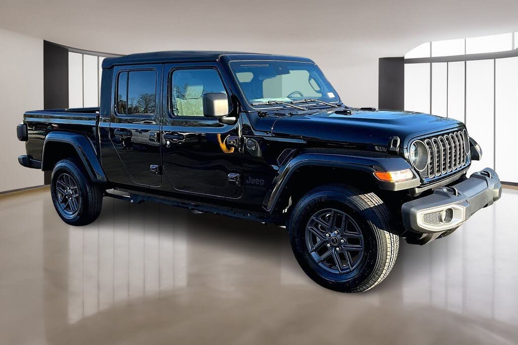 2025 Jeep Gladiator Willys