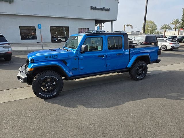 2026 Jeep Gladiator Sport