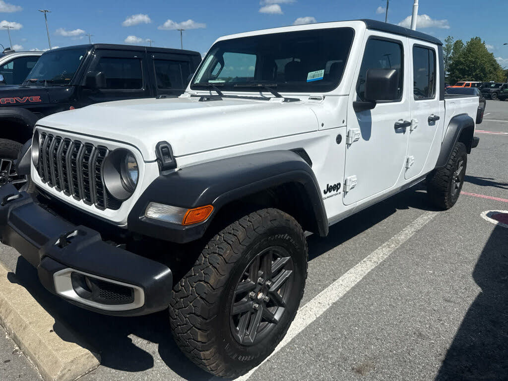 2025 Jeep Gladiator Willys