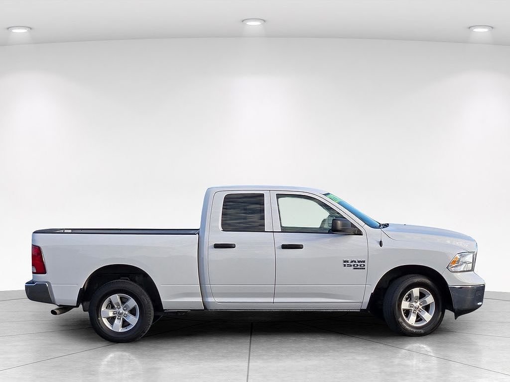 2024 Ram 1500 Classic SLT Fleet