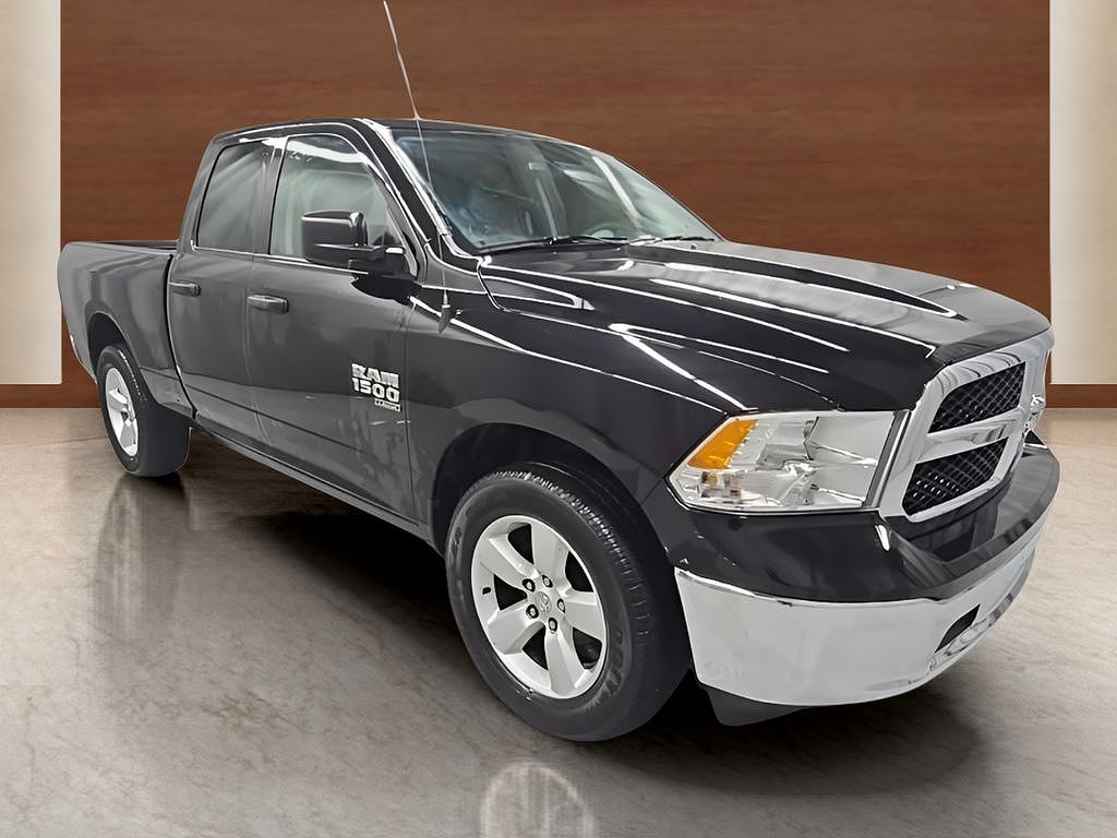 2024 Ram 1500 Classic SLT Fleet
