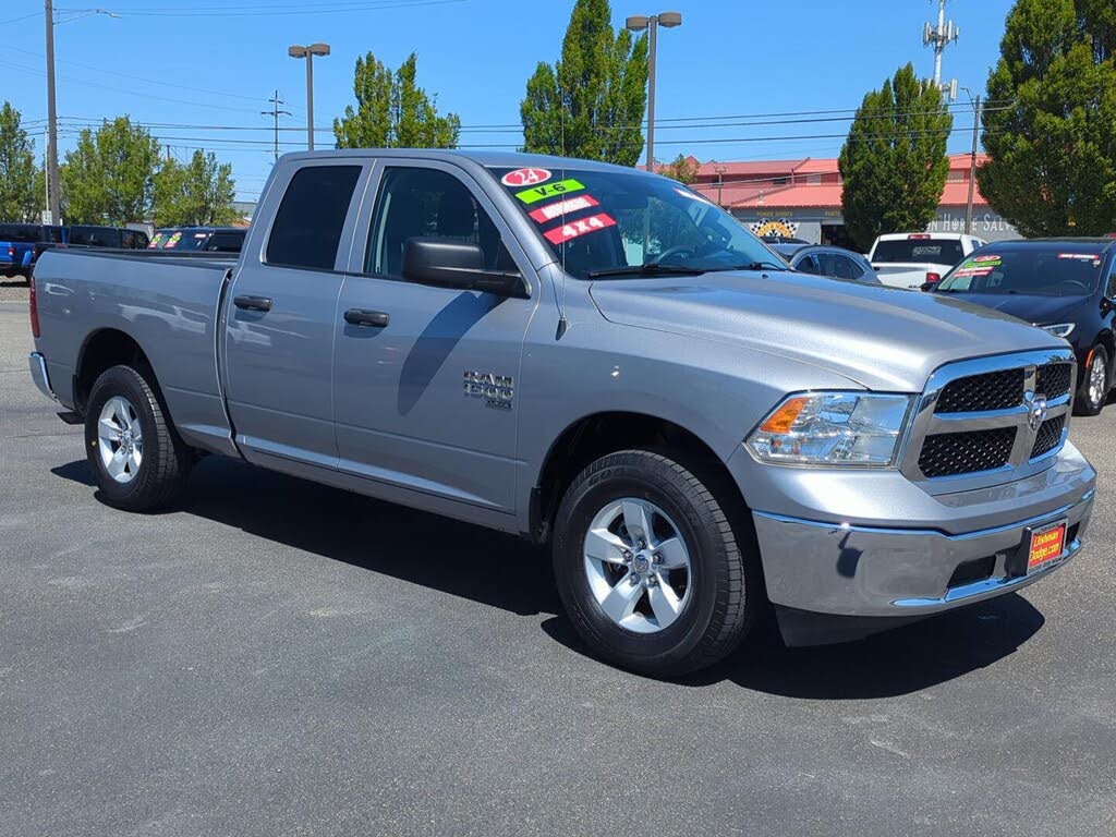 2024 Ram 1500 Classic SLT Fleet