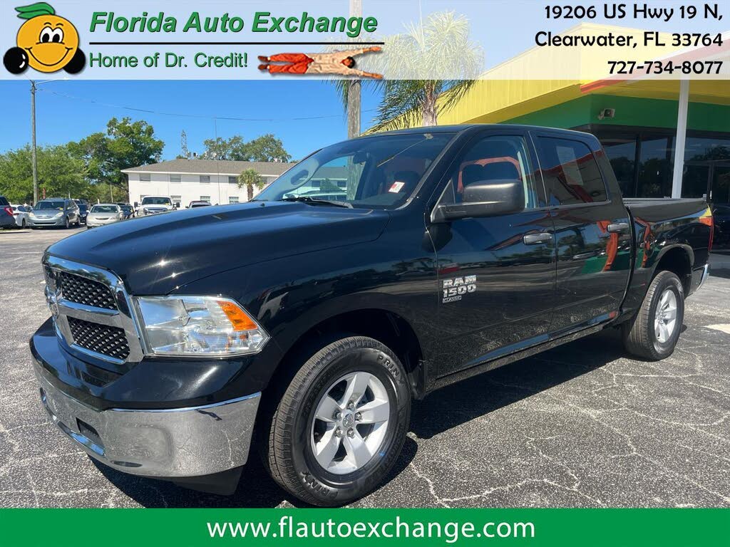 2022 Ram 1500 Classic SLT Fleet