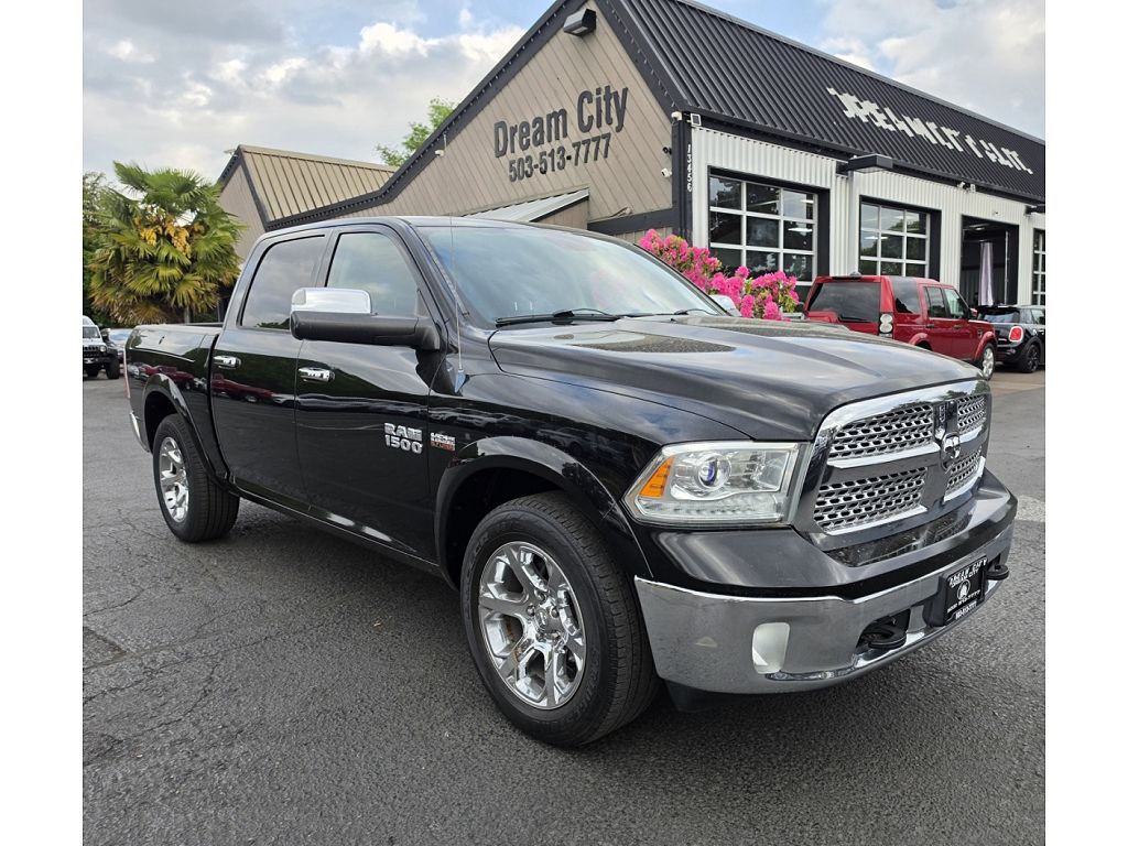 2014 Ram 1500 Crew Cab Laramie Pickup 4d 5 1/2 Ft 4wd Rambox V8, Hemi, 5.