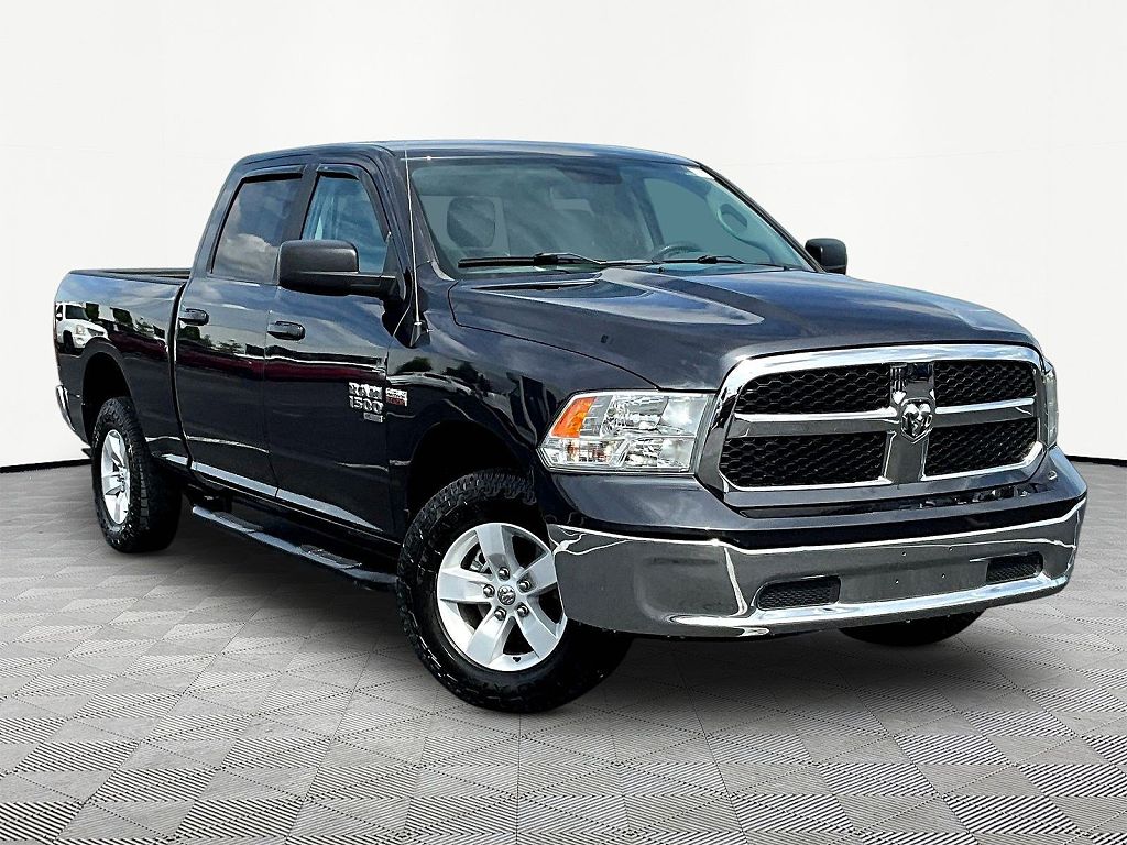 2020 Ram 1500 Classic SLT 4x4 Crew Cab 6'4 Box