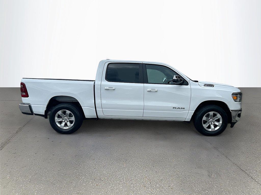 2024 RAM 1500 Laramie Crew Cab 4x4 5'7' Box