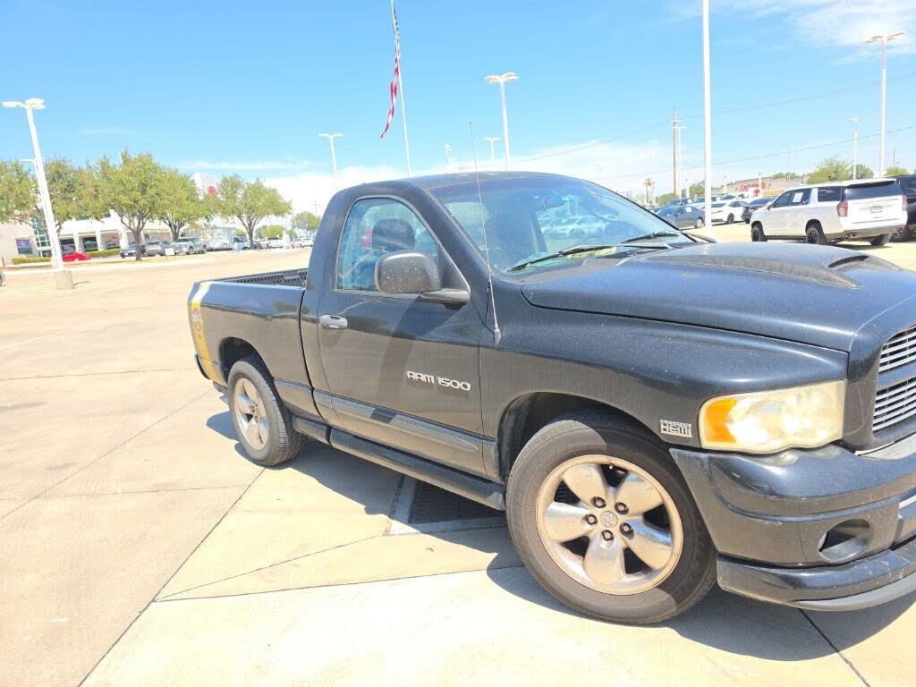 2004 Dodge Ram Pickup 1500 SLT