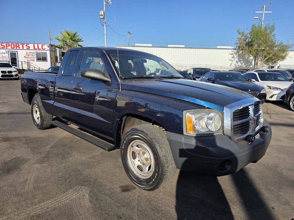 2005 Dodge Dakota ST