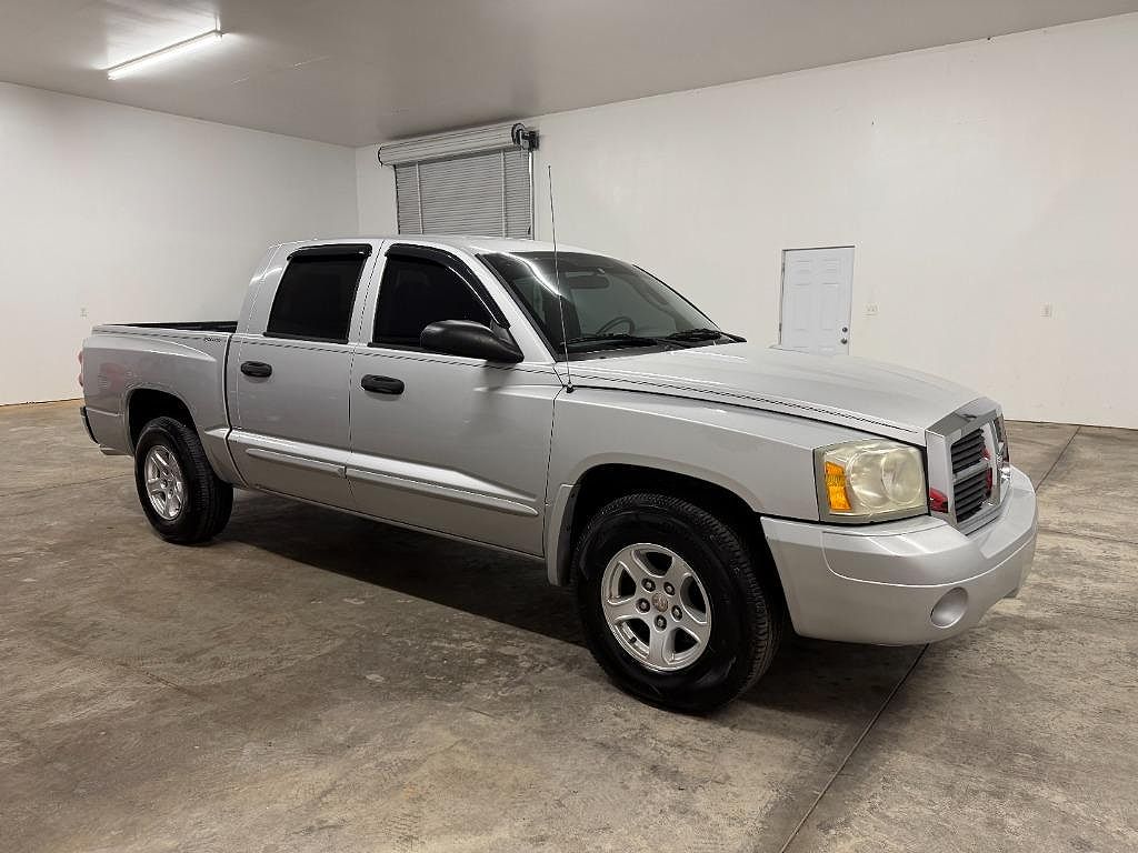2005 Dodge Dakota SLT