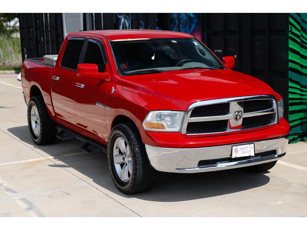 2010 Dodge Ram 1500 SLT CREW CAB SHORT BED 4DR PICK UP 4WD