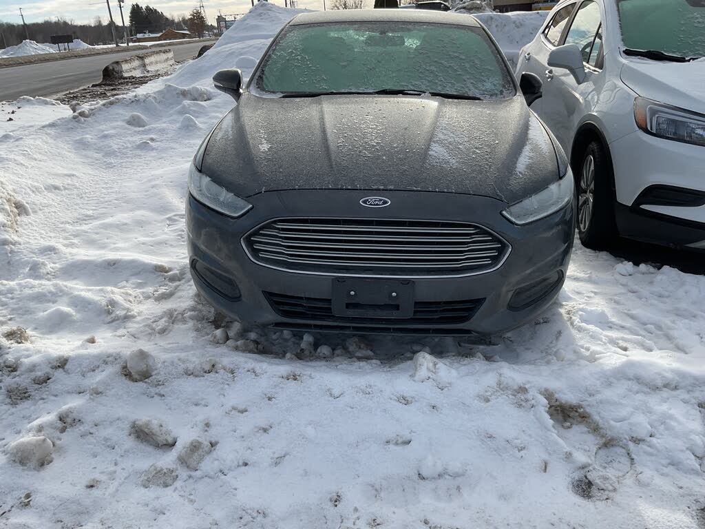 2016 Ford Fusion SE