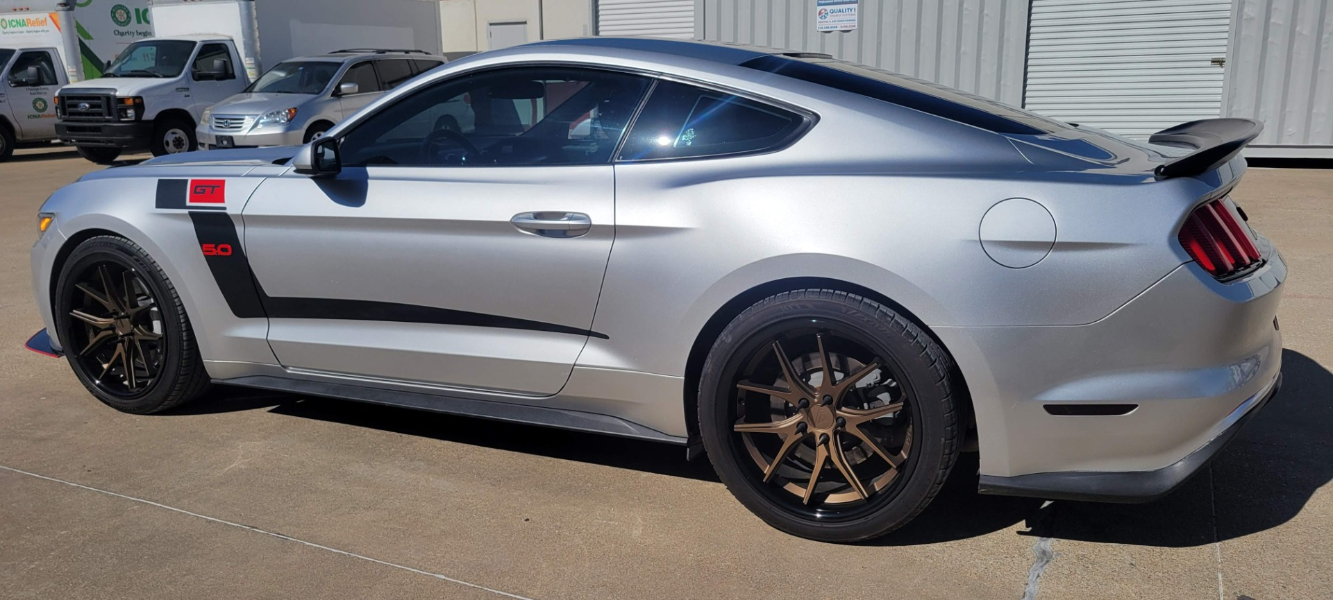 2015 Ford Mustang - 14