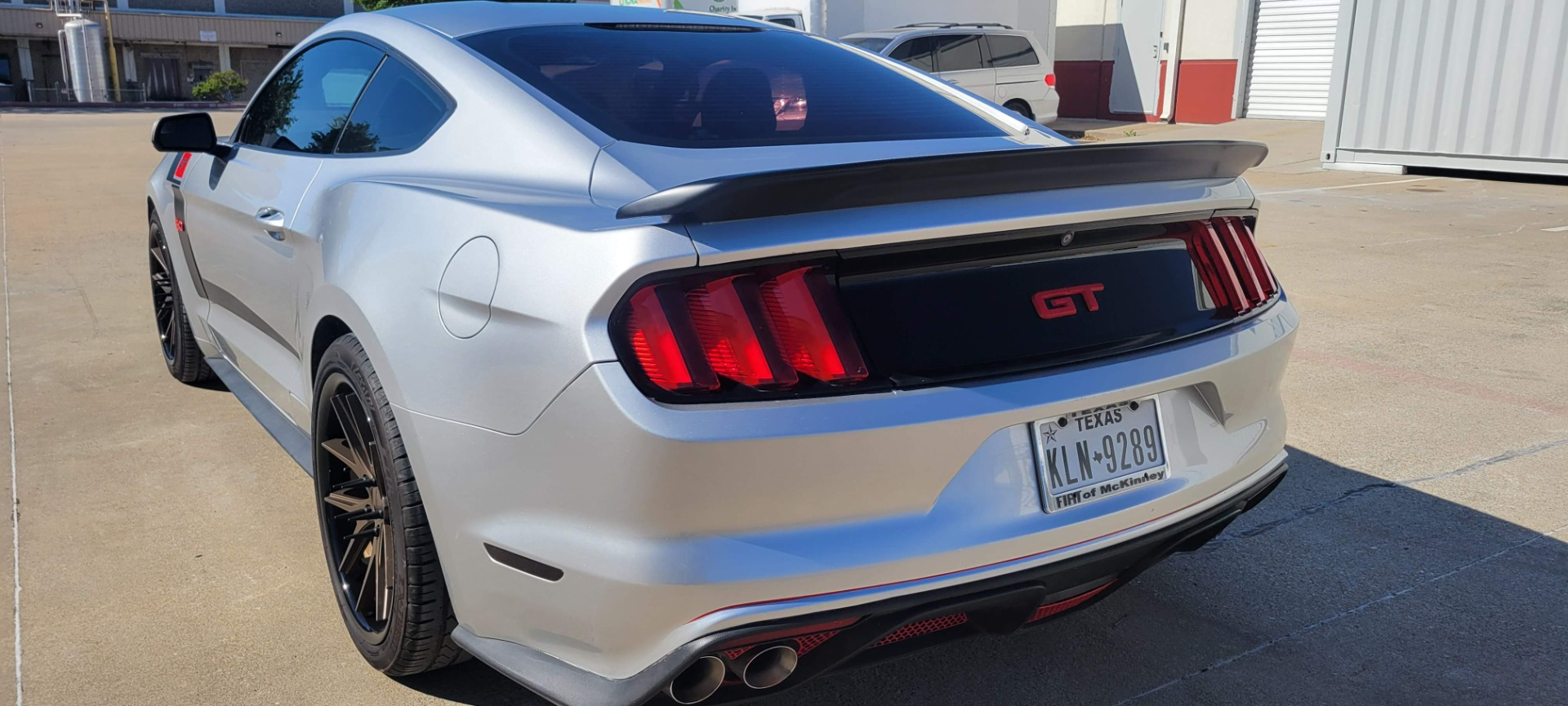 2015 Ford Mustang - 16