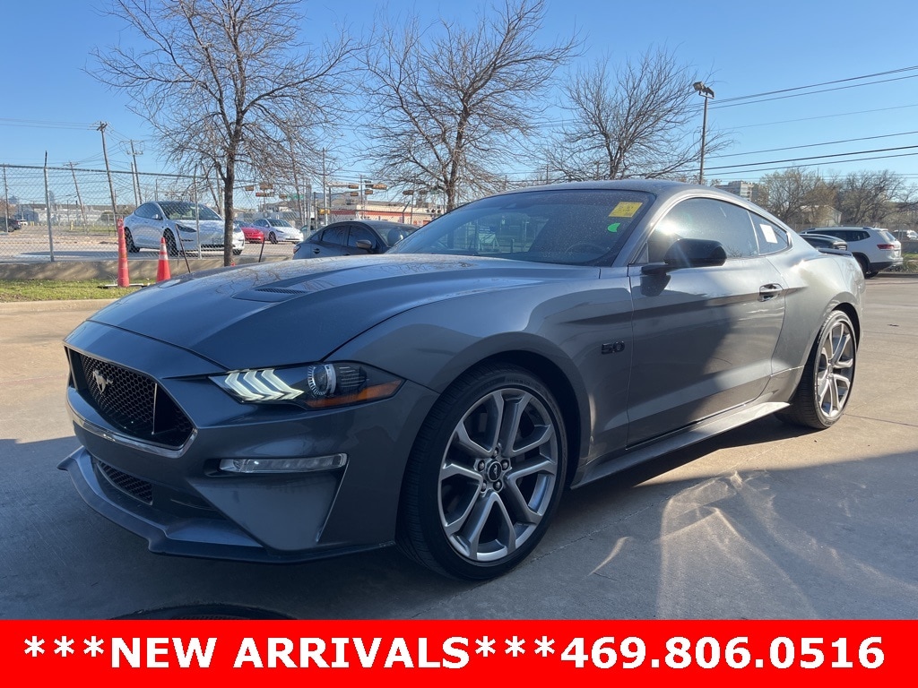 Vehicle Image 1 of 17 for 2021 Ford Mustang