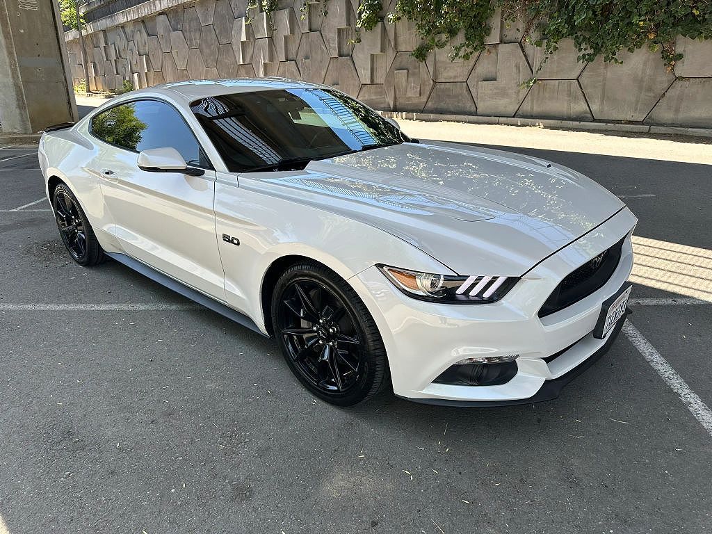 2017 Ford Mustang GT Premium