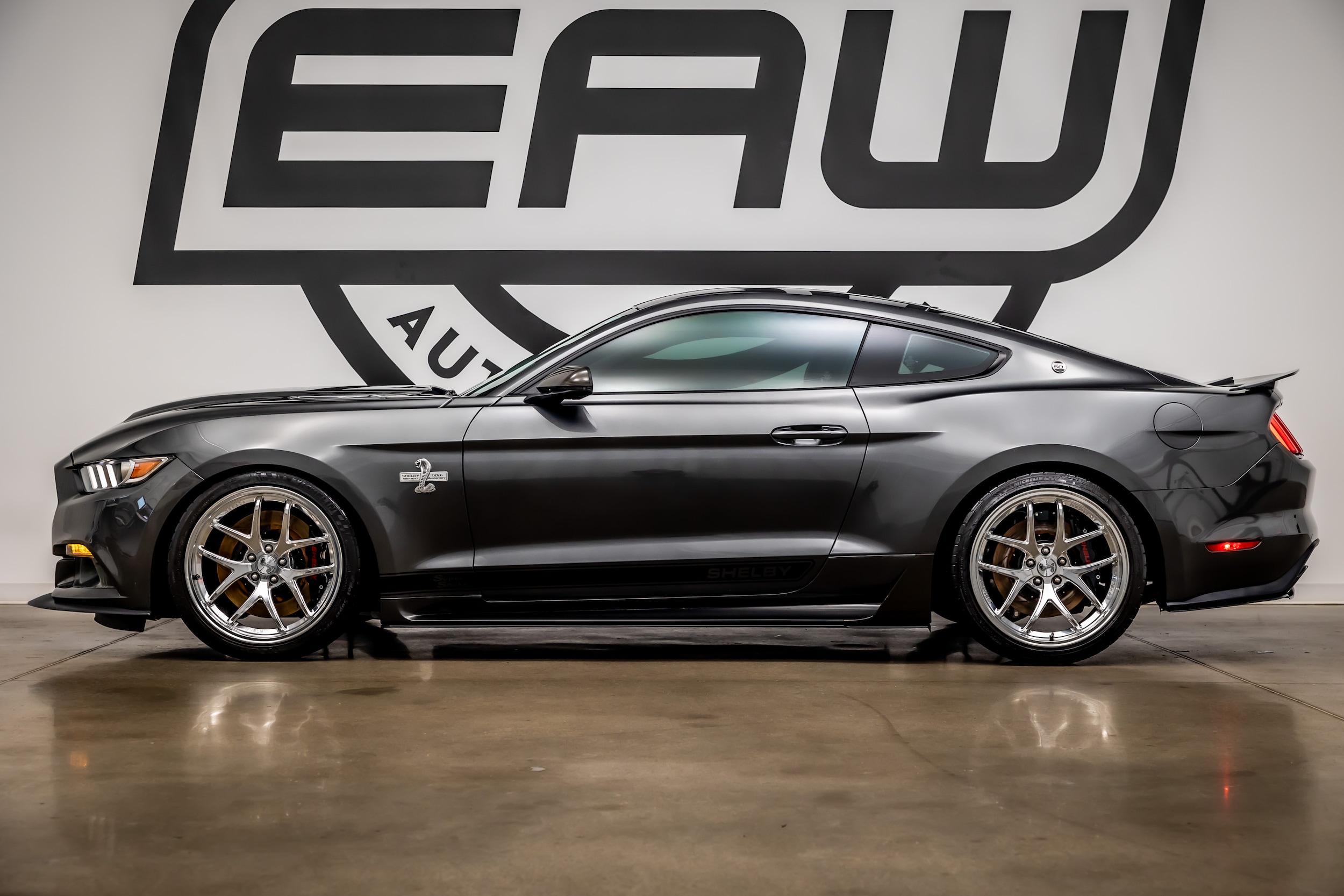 2017 Ford Mustang - 6