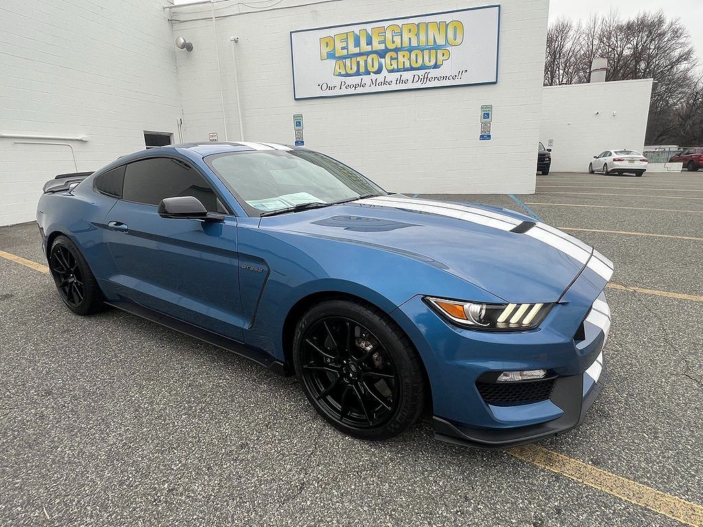 Vehicle Image 1 of 41 for 2019 Ford Shelby GT350