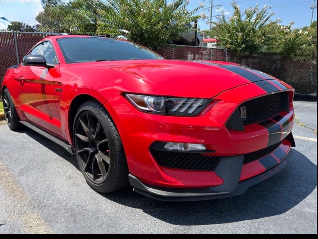 2019 Ford Mustang R