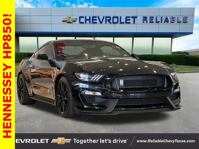 Vehicle Image 2 of 3 for 2017 Ford Shelby GT350