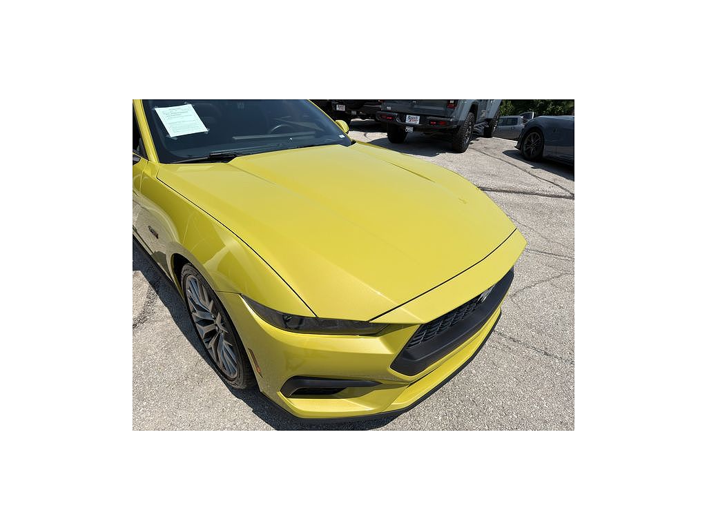 2025 Ford Mustang EcoBoost