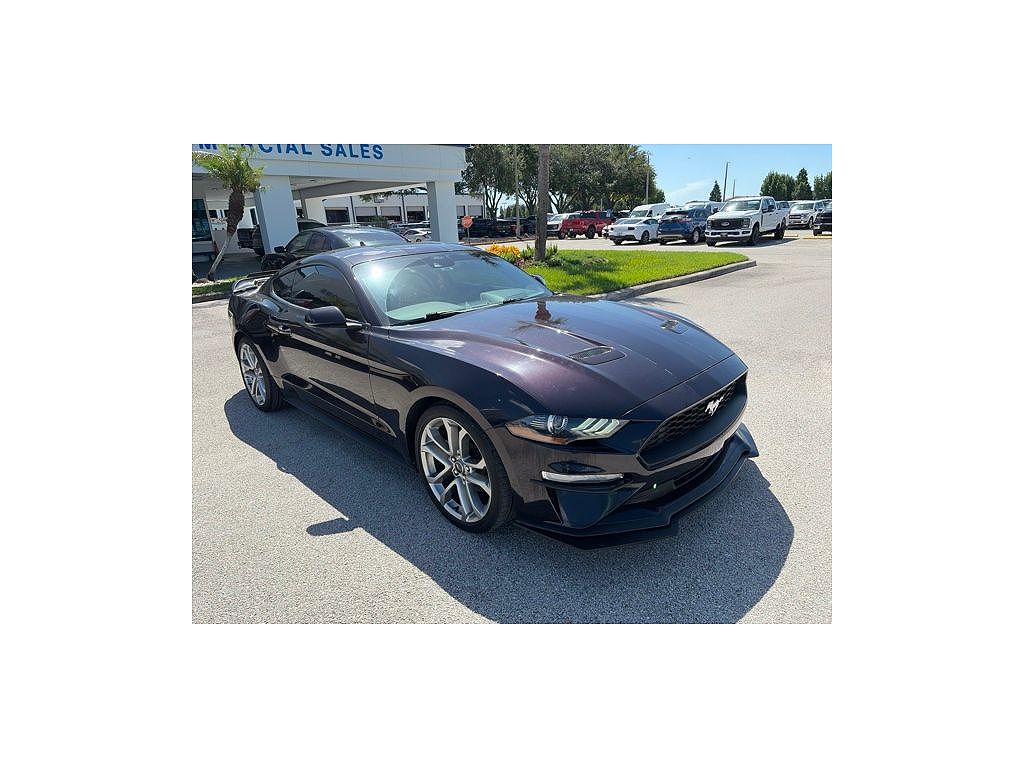 2022 Ford Mustang EcoBoost