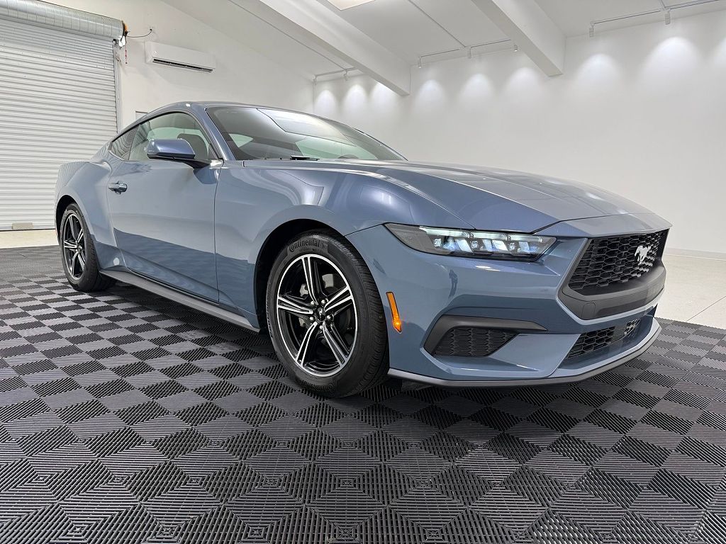 2025 Ford Mustang EcoBoost