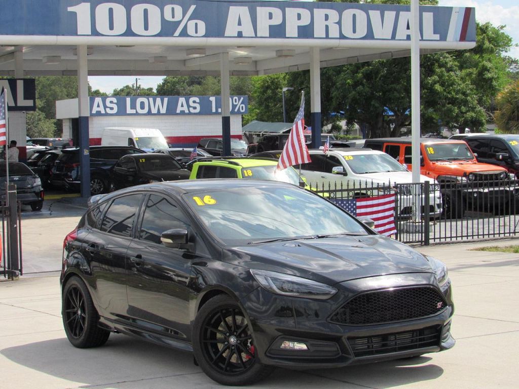 2016 Ford Focus 5dr HB ST
