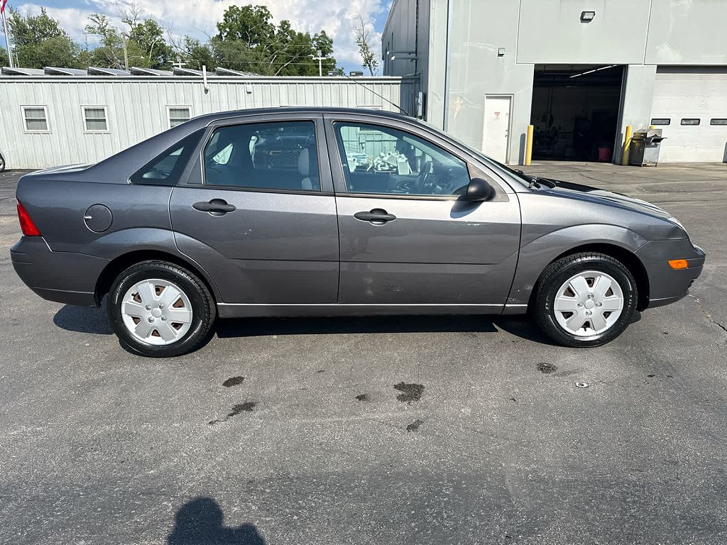 2007 Ford Focus ZX4 S