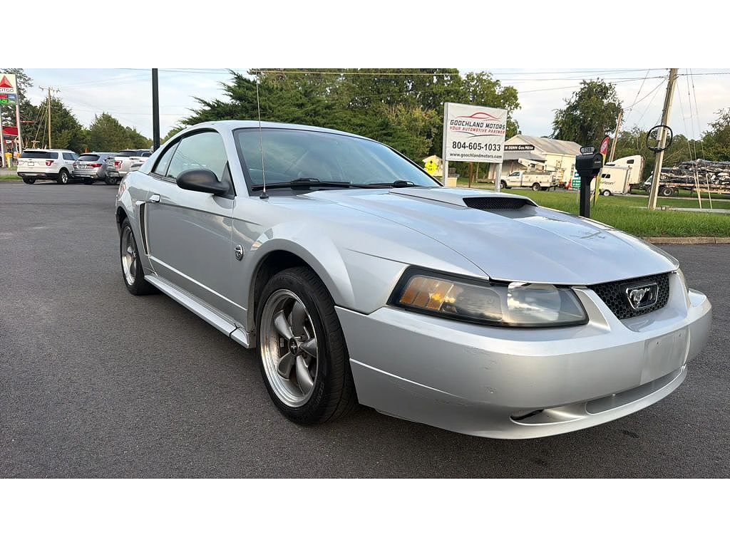 2004 Ford Mustang GT Deluxe