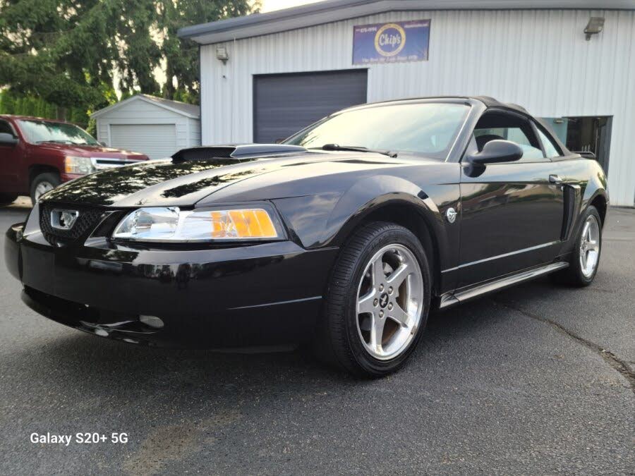 2004 Ford Mustang GT Premium