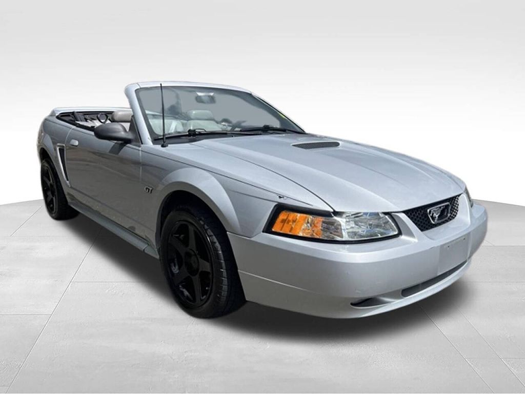 2000 Ford Mustang GT