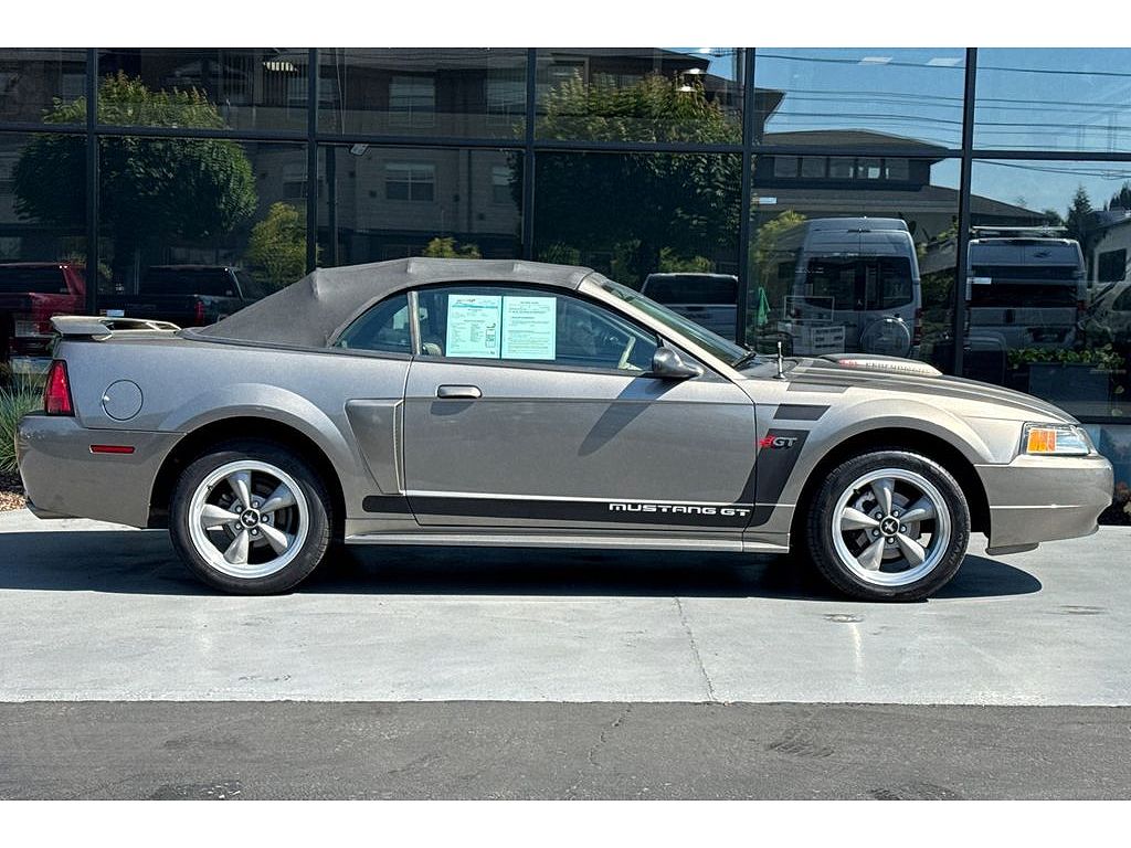 2002 Ford Mustang GT Premium