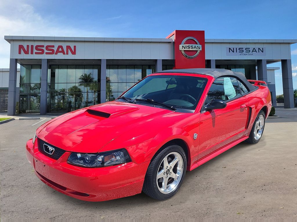 2004 Ford Mustang GT Deluxe
